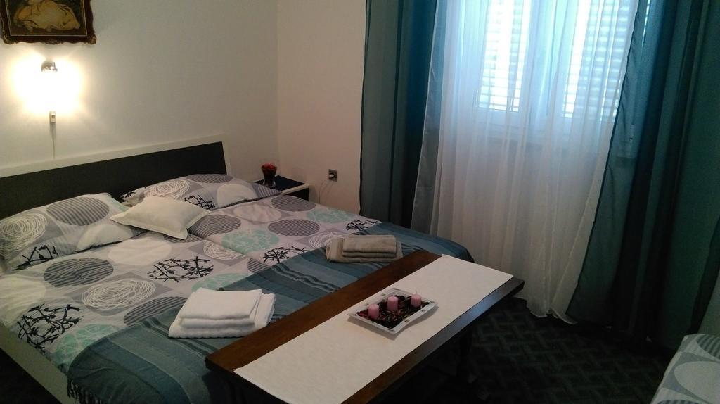 Rina Apartments ลาบิน ภายนอก รูปภาพ